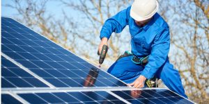Installation Maintenance Panneaux Solaires Photovoltaïques à Benest
